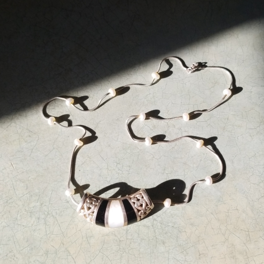 VTG.925,ONYX&MOP SLIDE ON925 CHAIN W/REAL PEARLS!